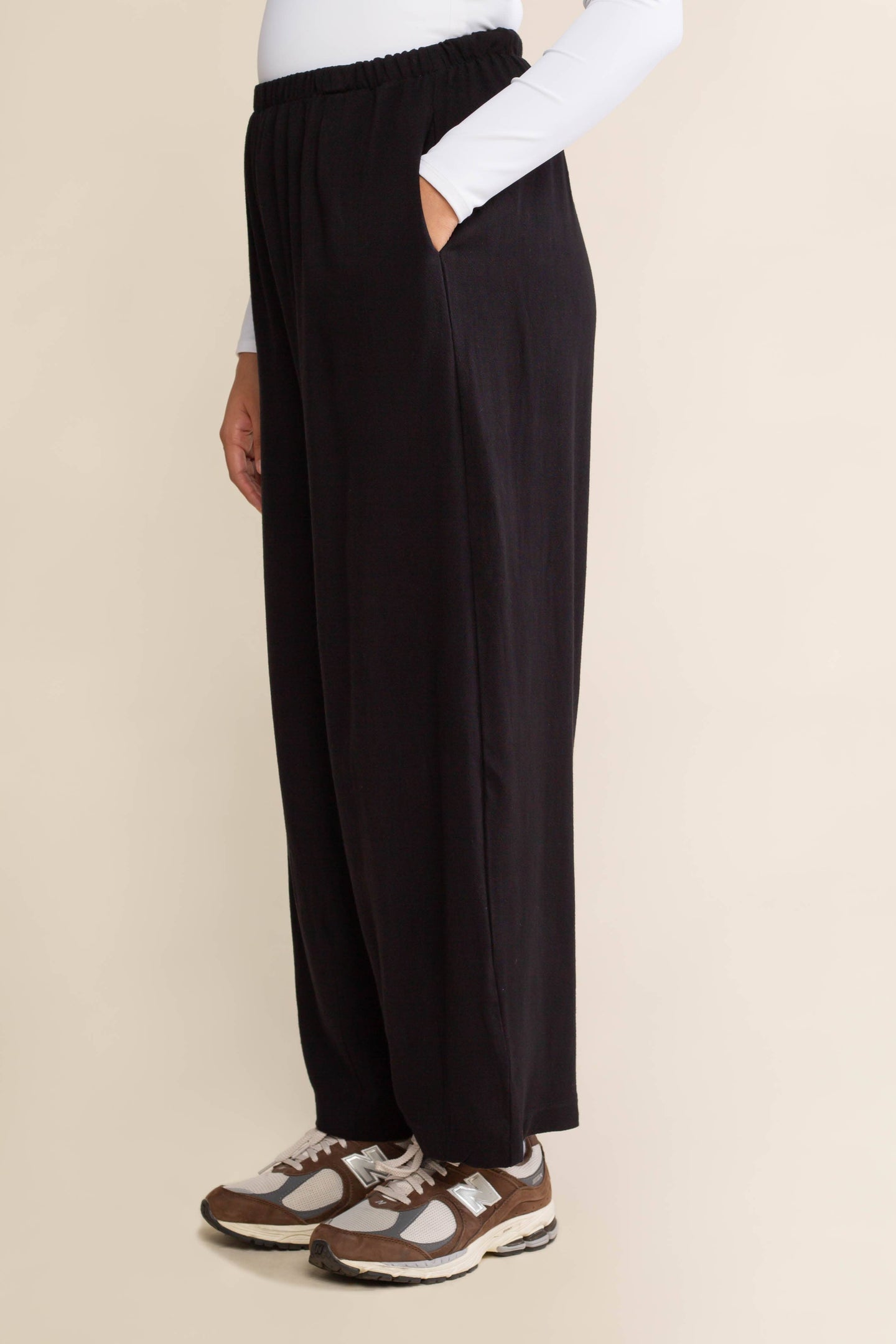 Sloane Linen Lantern Pant | Mid Rise Barrel Black